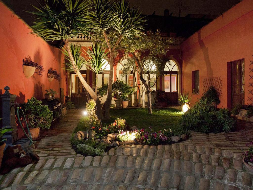 クアルトゥ・サンテーレナ Casa Isotta Bed & Breakfast エクステリア 写真